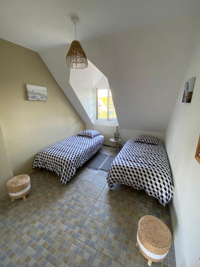La Pichonniere Acomodação com café da manhã Isigny-le-Buat Exterior foto